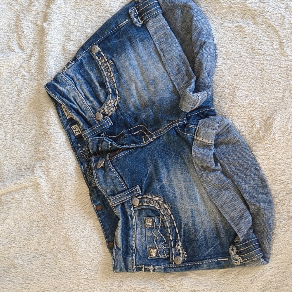 Miss Me sz 25 studded shorts